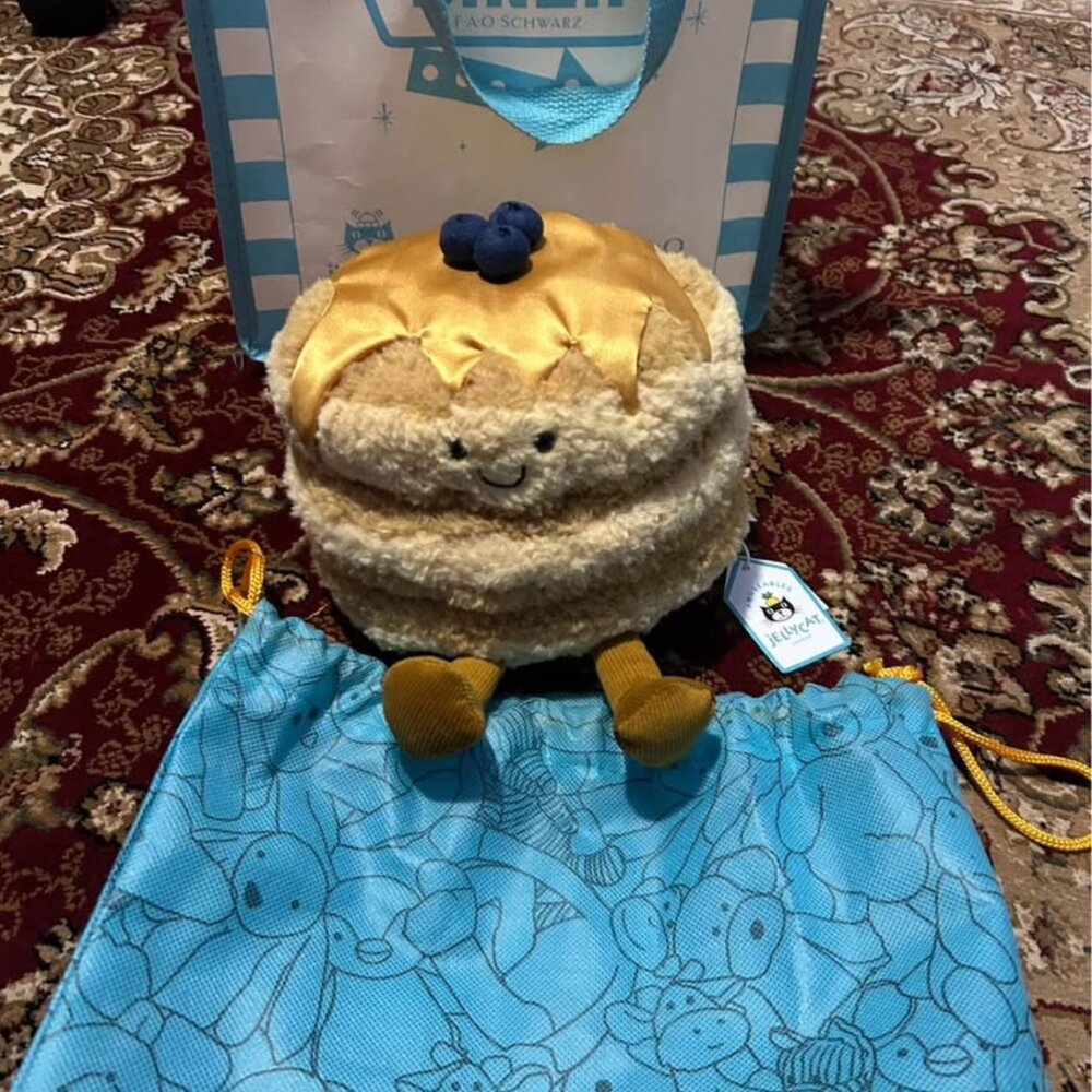 RARE and brand new Jellycat Diner NYC EXCLUSIVE Fran Pancake - Picture 1 of 5
